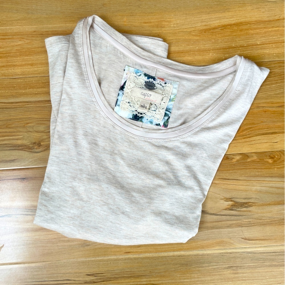 Cupio light brown/beige t-shirt